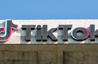 TikTok customers will quickly have the ability to ship voice notes, photographs and movies in chats